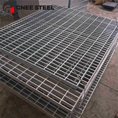 מדרגות מתכתיות